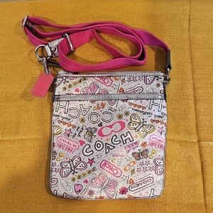 COACH Poppy Butterfly Graffiti Crossbody bag LIKE NEW
